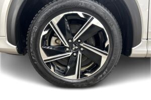 Mitsubishi Eclipse Cross esikatselu 23