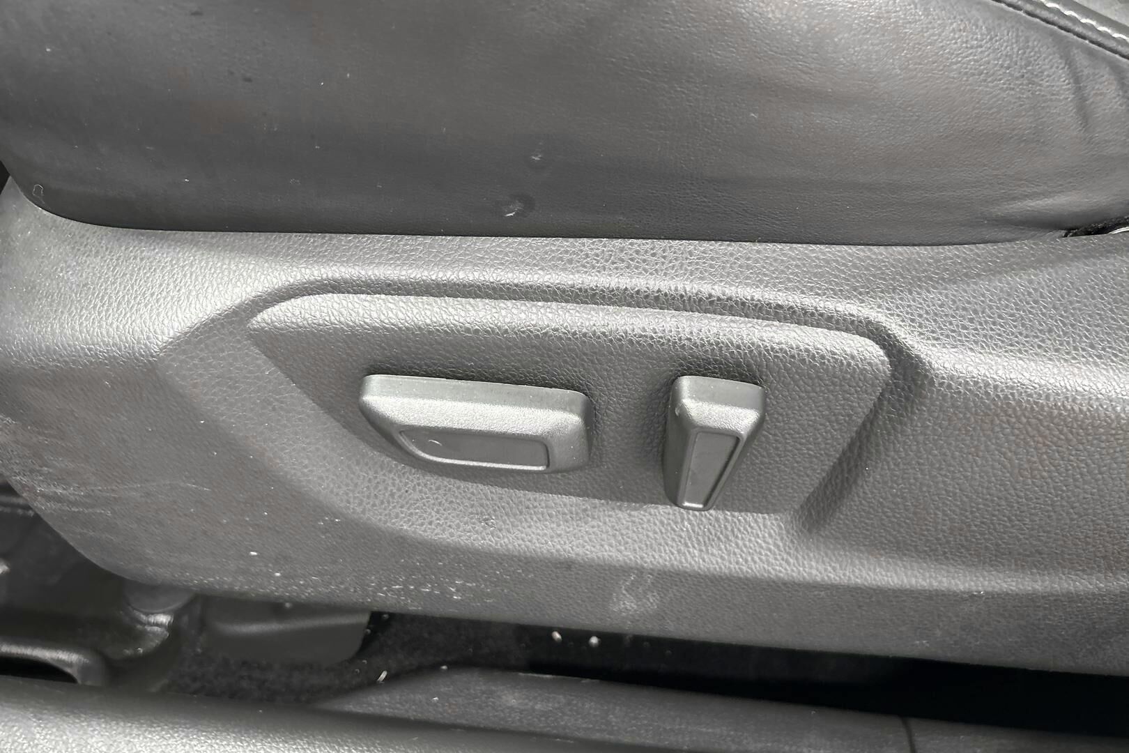 Mitsubishi Eclipse Cross iso kuva 24