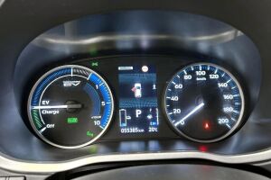 Mitsubishi Eclipse Cross esikatselu 10