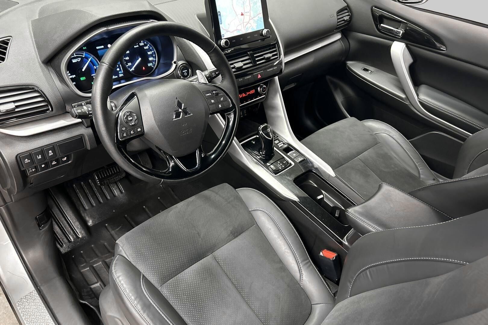 Mitsubishi Eclipse Cross iso kuva 14