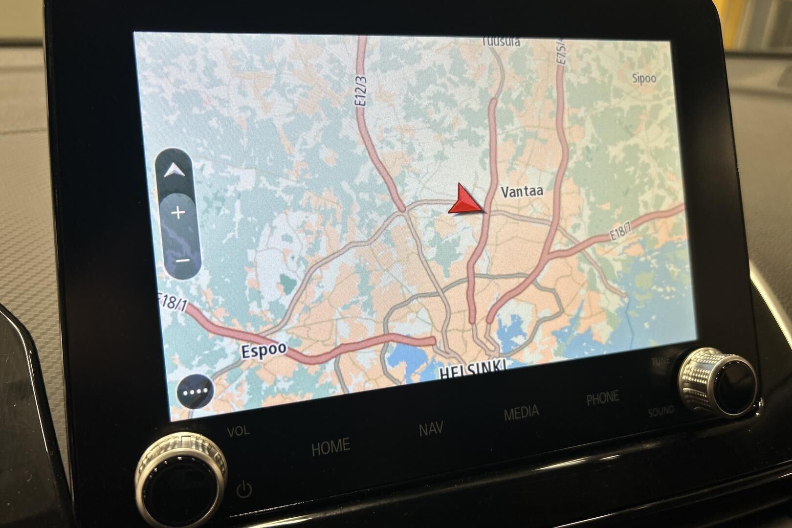 Mitsubishi Eclipse Cross iso kuva 18