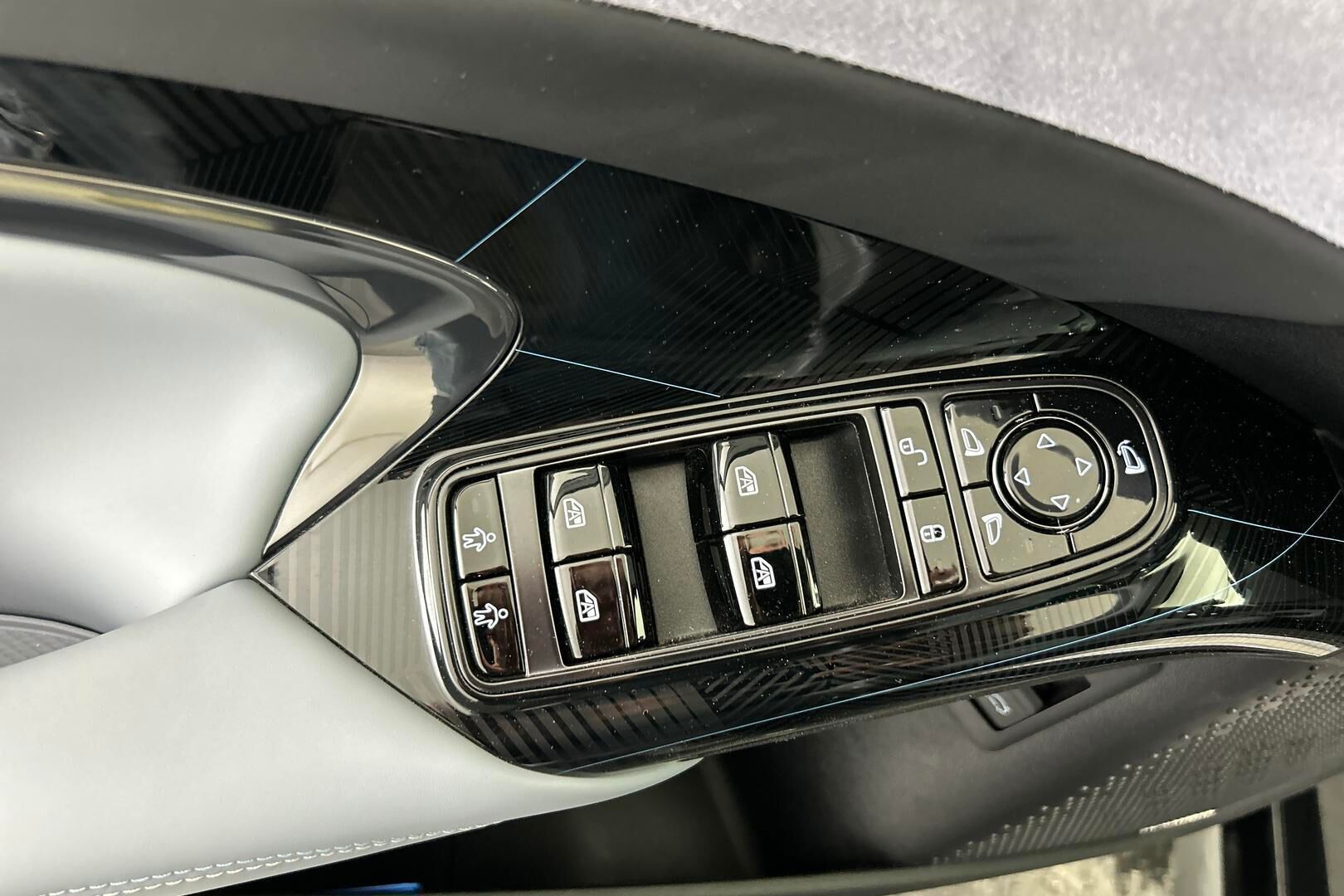 BYD Seal iso kuva 12