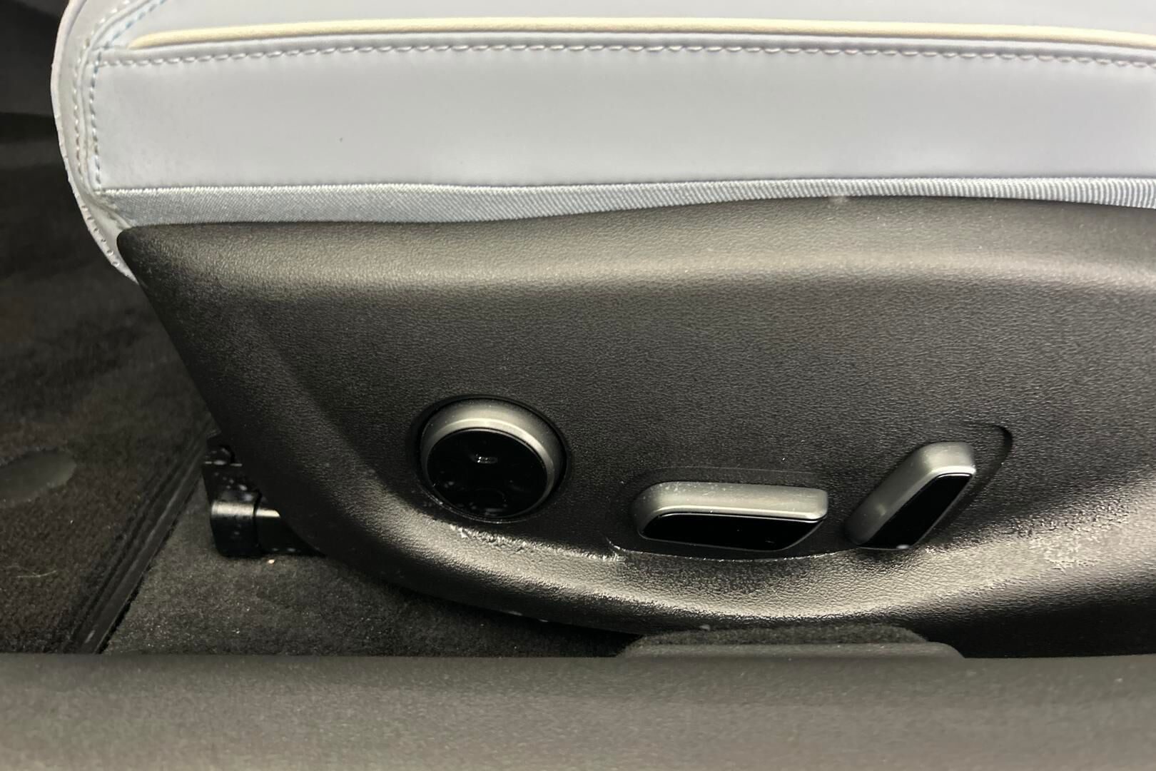BYD Seal iso kuva 13