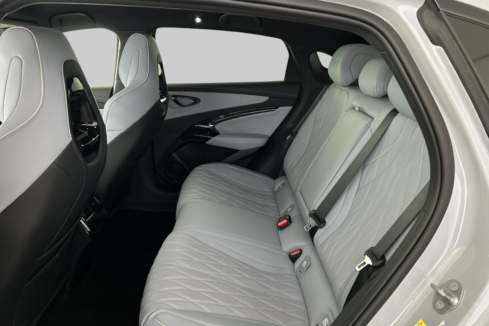 BYD Seal iso kuva 8