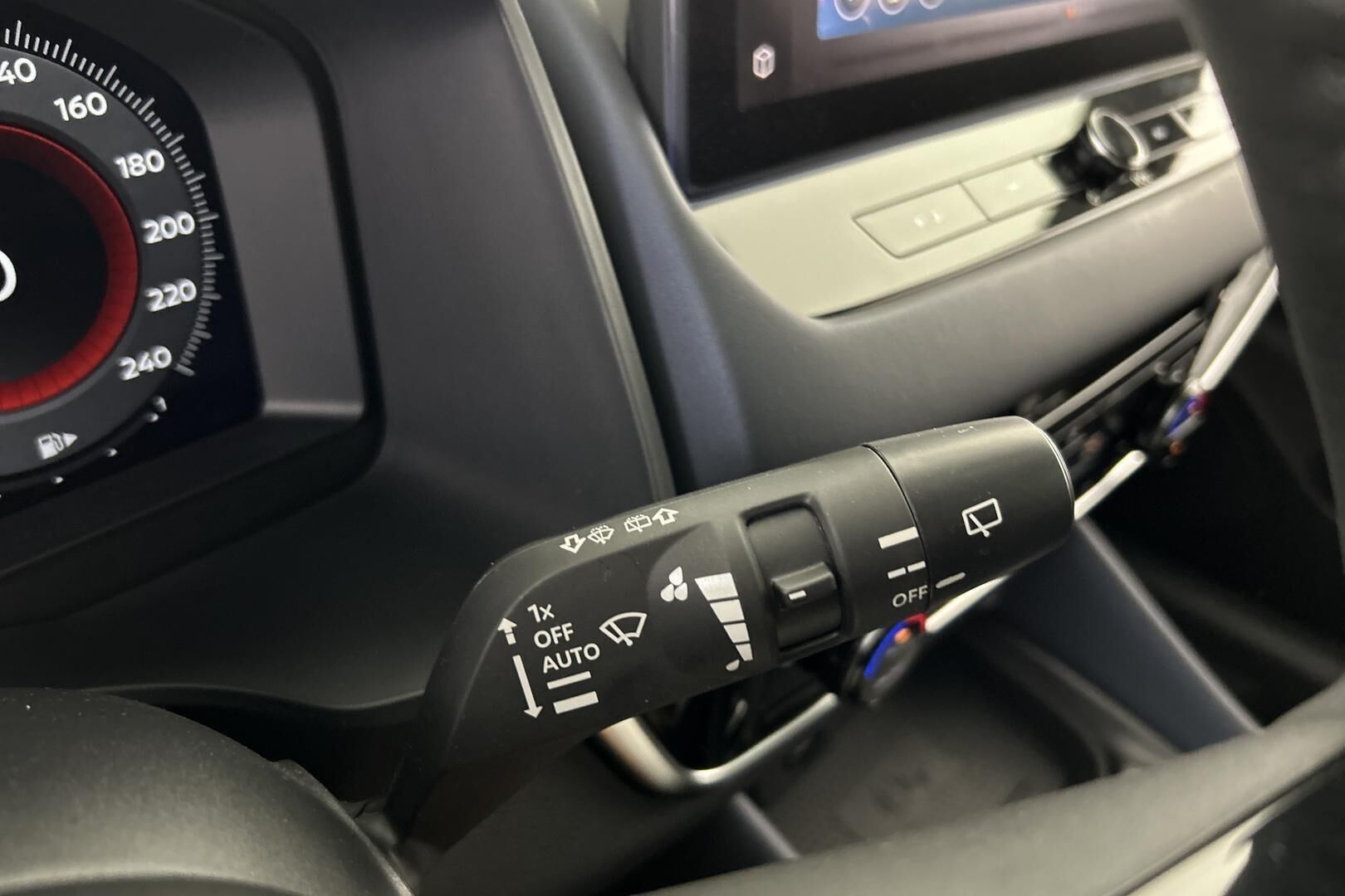 NISSAN Qashqai iso kuva 28
