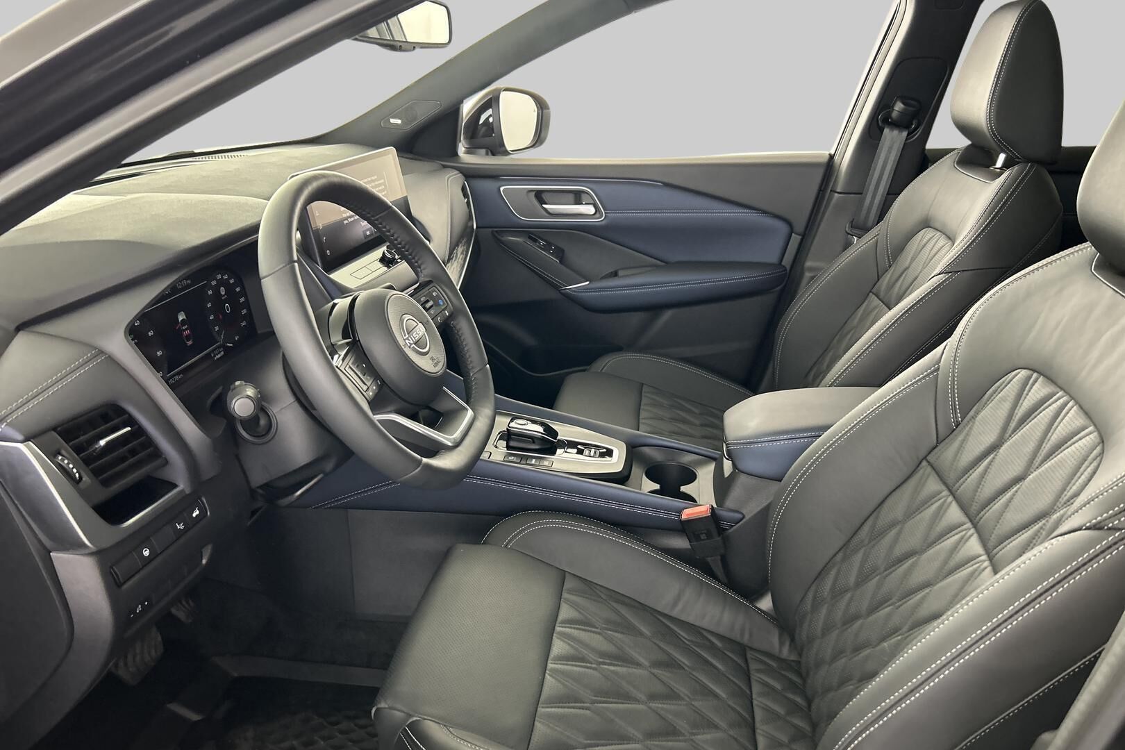NISSAN Qashqai iso kuva 8