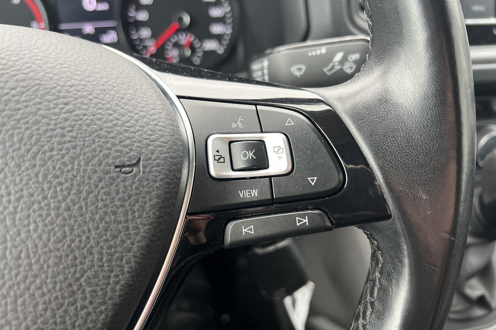 Volkswagen Crafter iso kuva 6