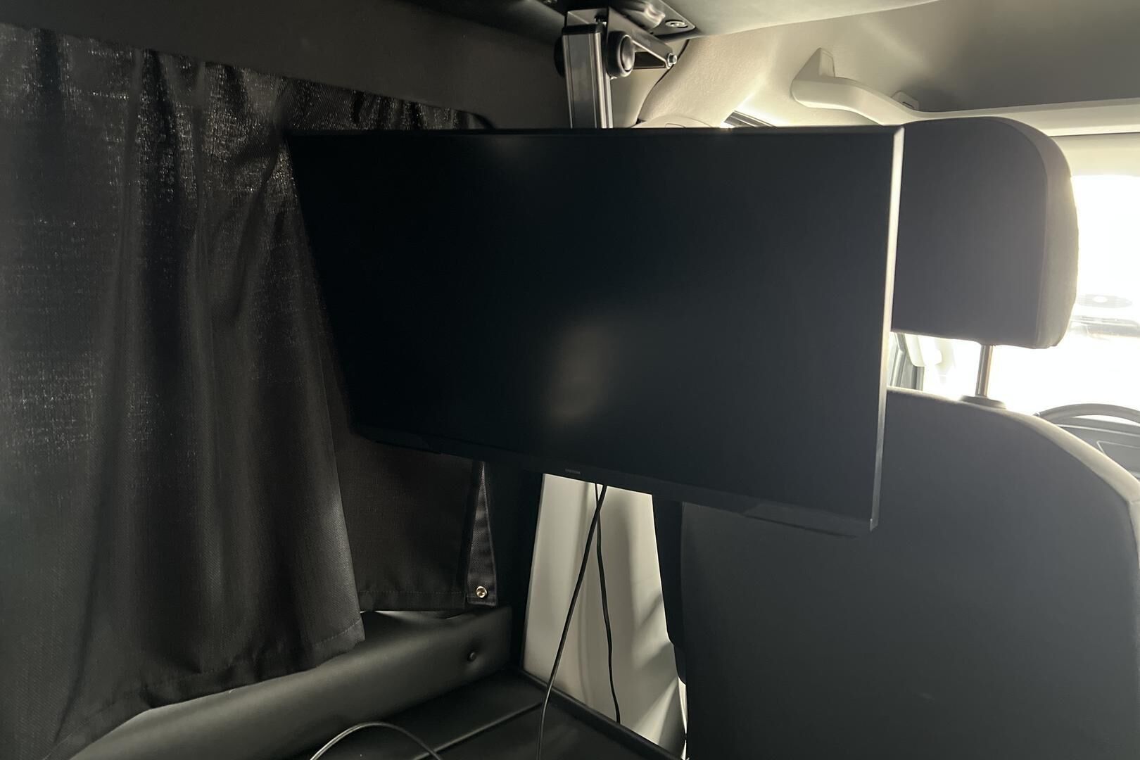 Volkswagen Crafter iso kuva 8