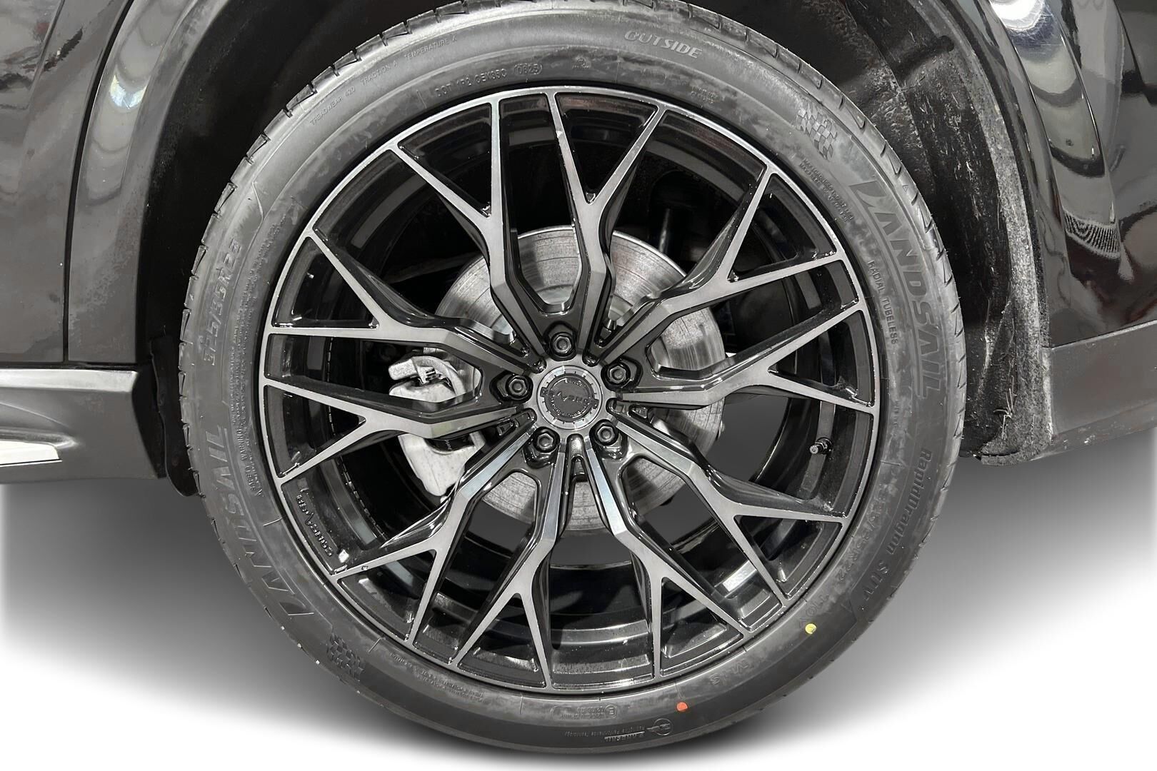 Mercedes-Benz GLE iso kuva 13