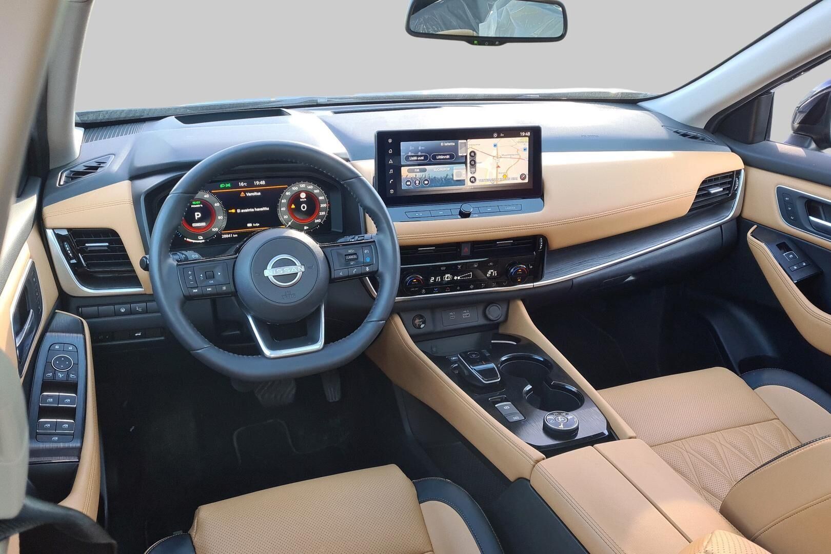 Nissan X-Trail iso kuva 1