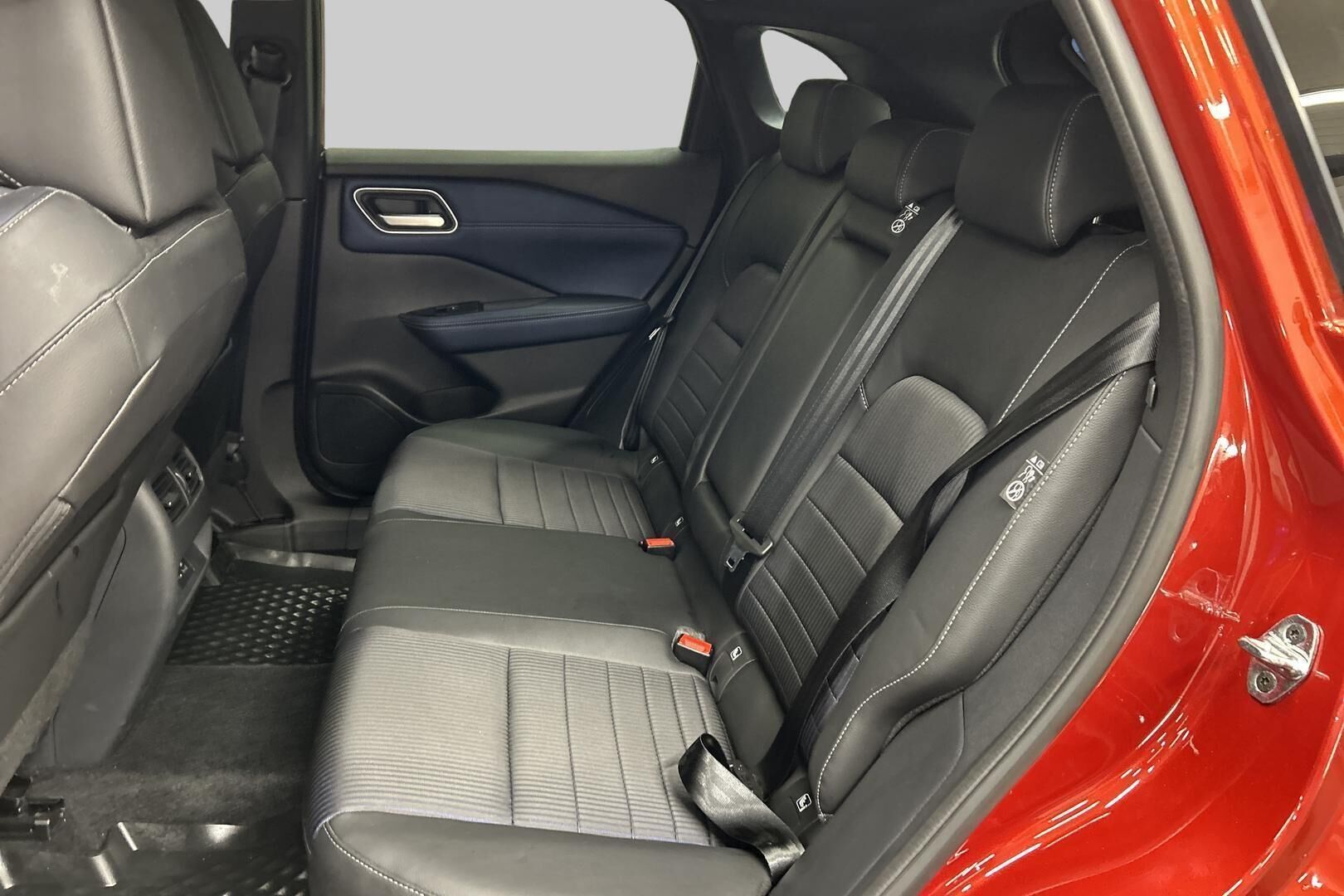 Nissan Qashqai iso kuva 10