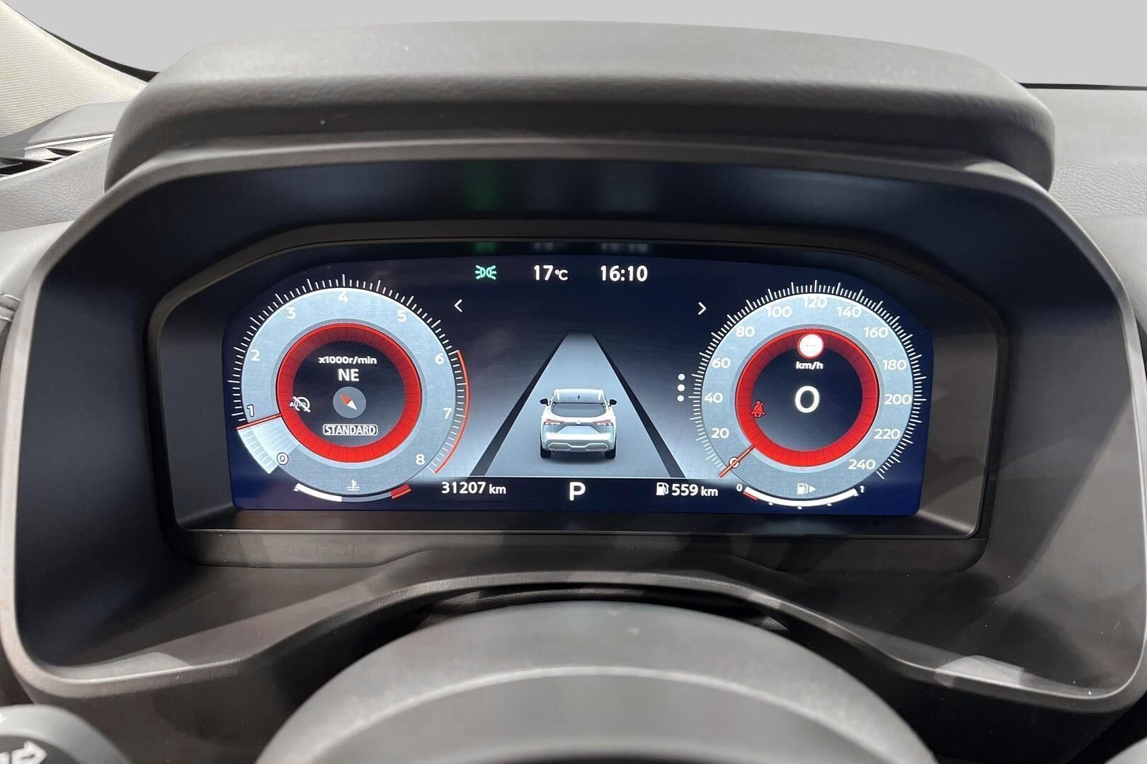 Nissan Qashqai iso kuva 14