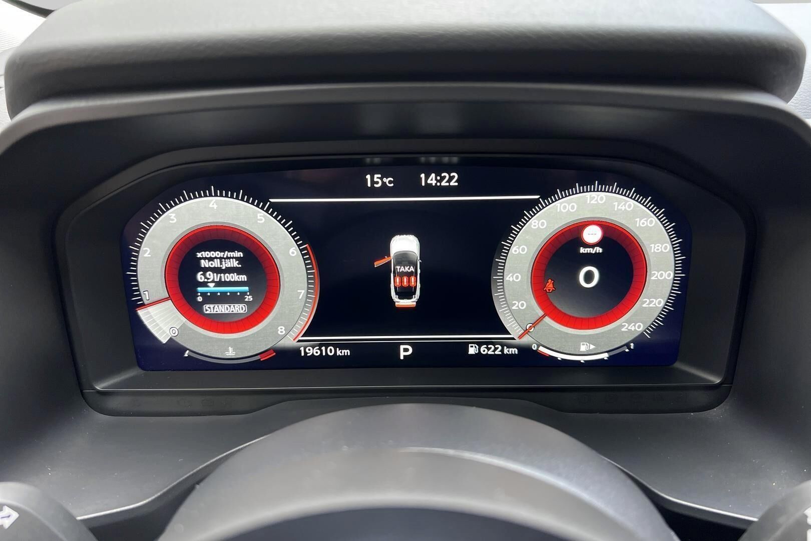 Nissan Qashqai iso kuva 17