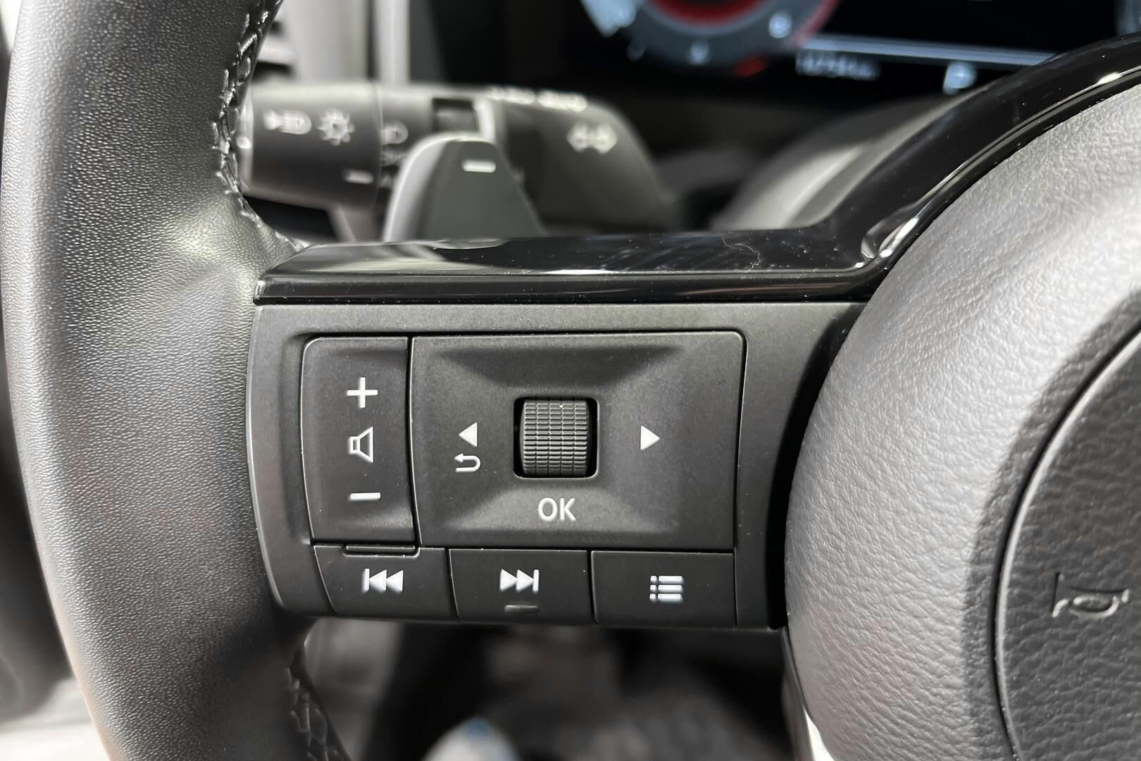 Nissan Qashqai iso kuva 12