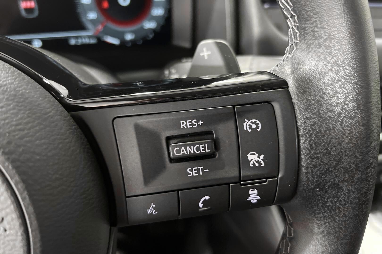 Nissan Qashqai iso kuva 13