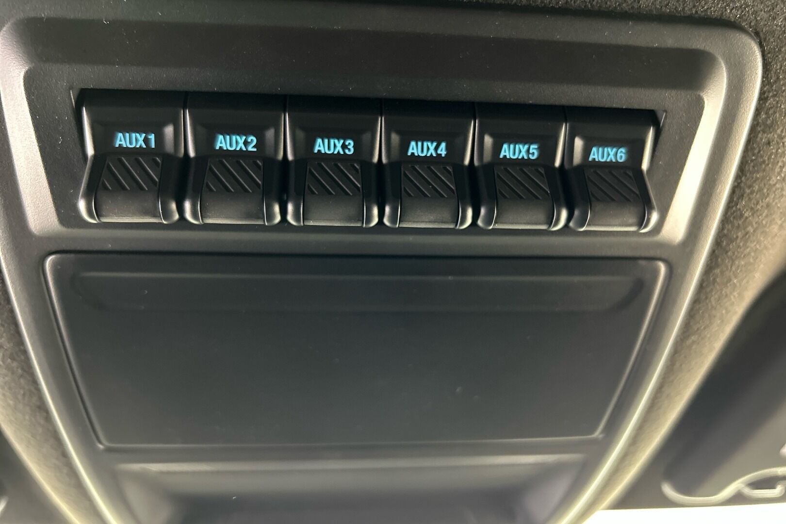 Ford Ranger iso kuva 18