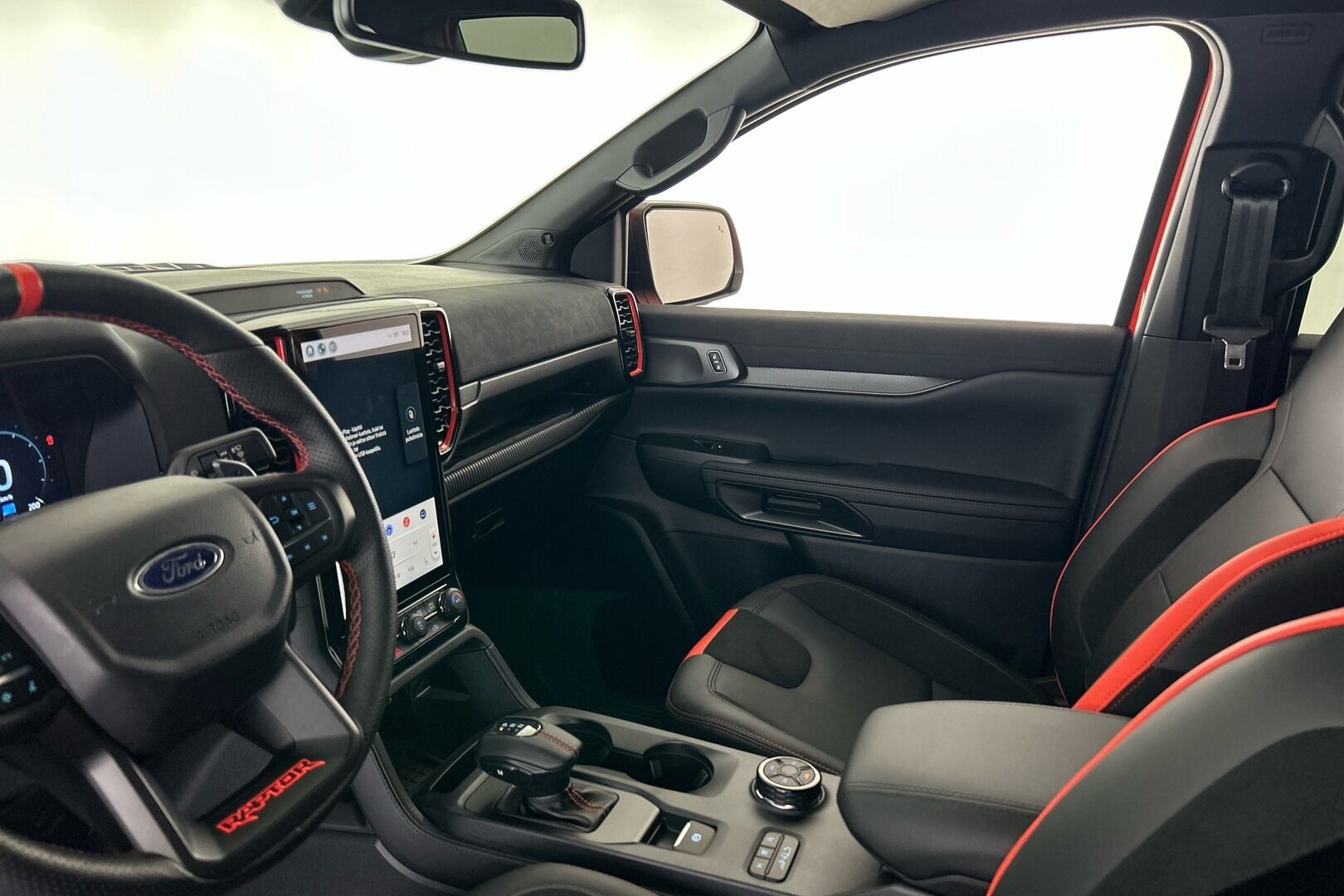 Ford Ranger iso kuva 2
