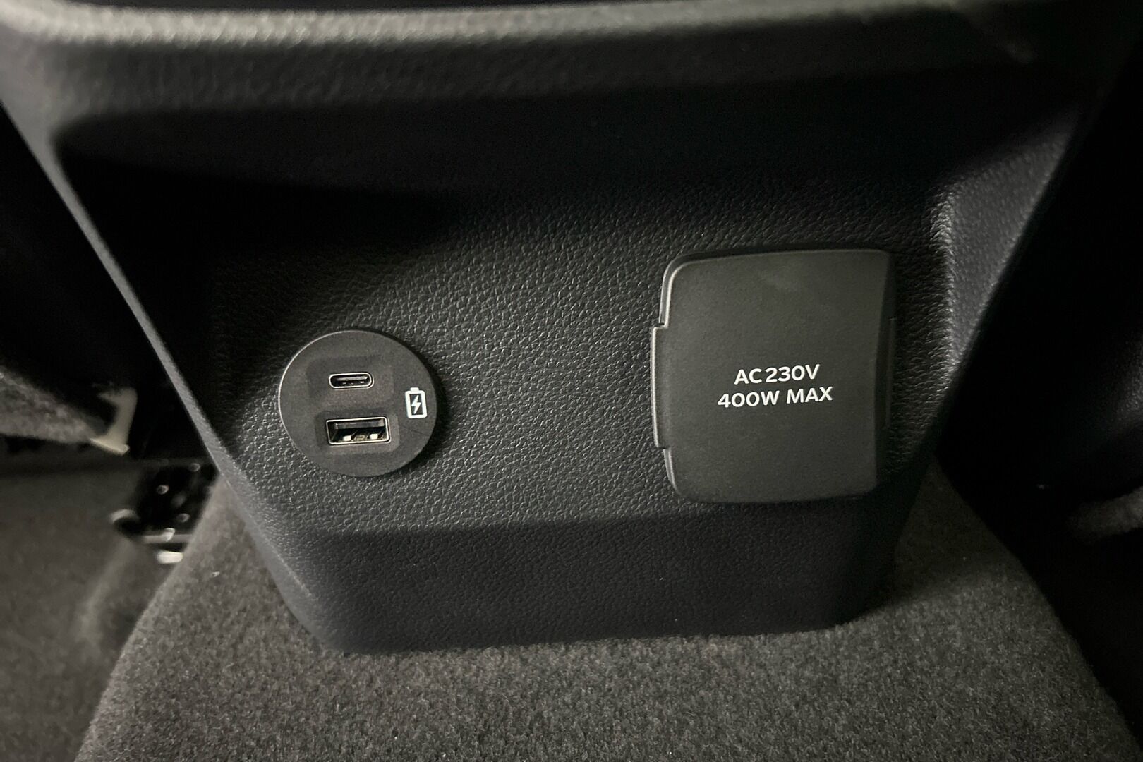 Ford Ranger iso kuva 8