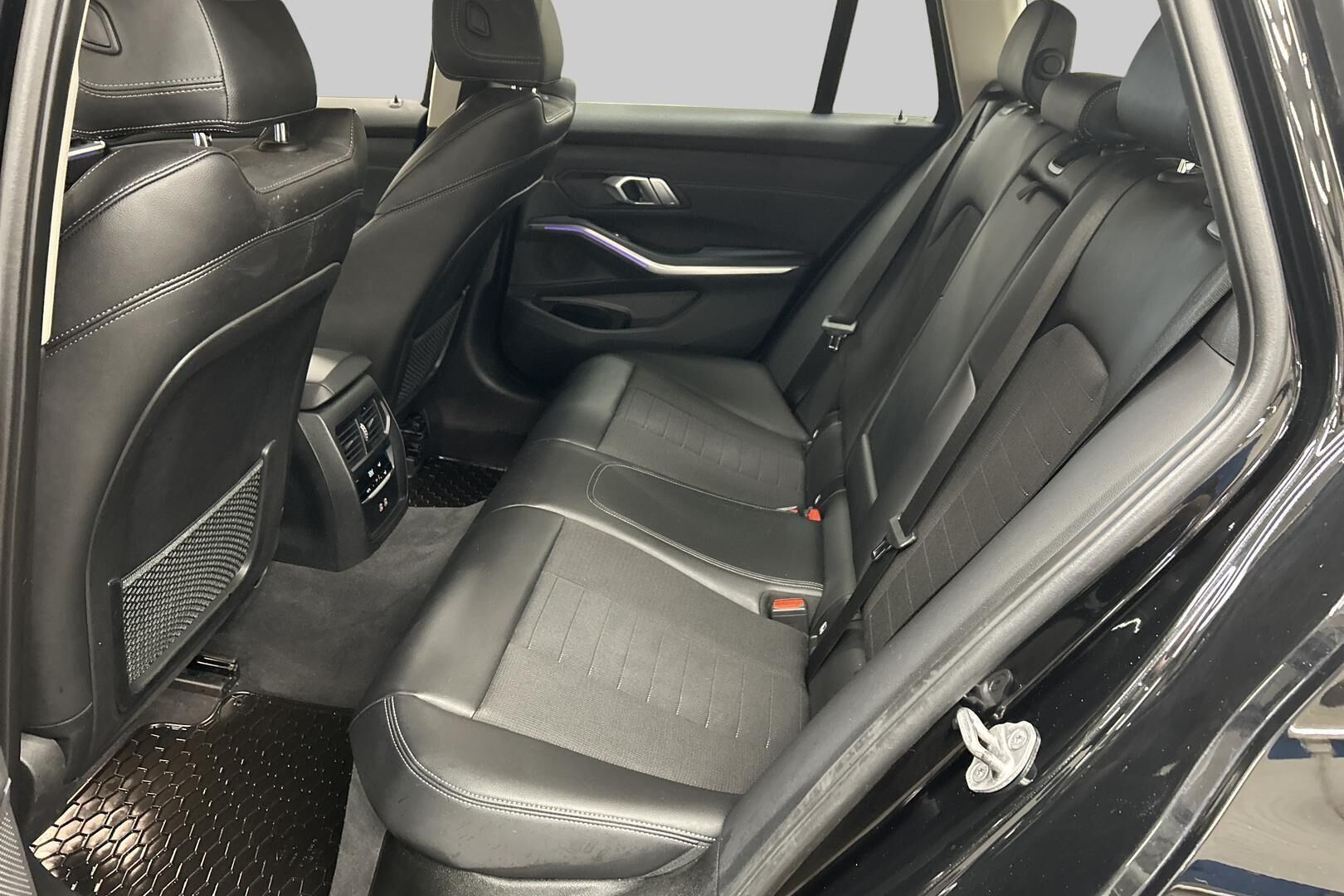 BMW 3-sarja iso kuva 10