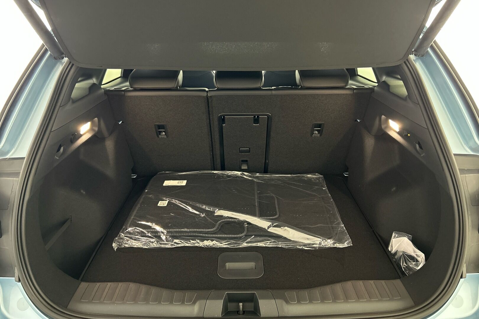 Ford Explorer iso kuva 12
