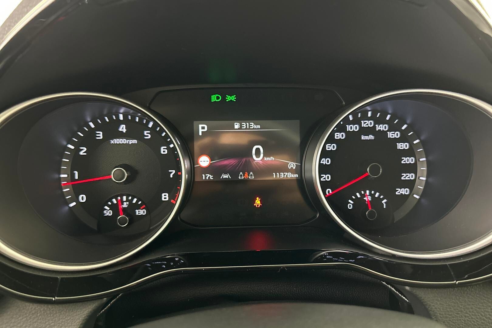Kia Ceed iso kuva 12