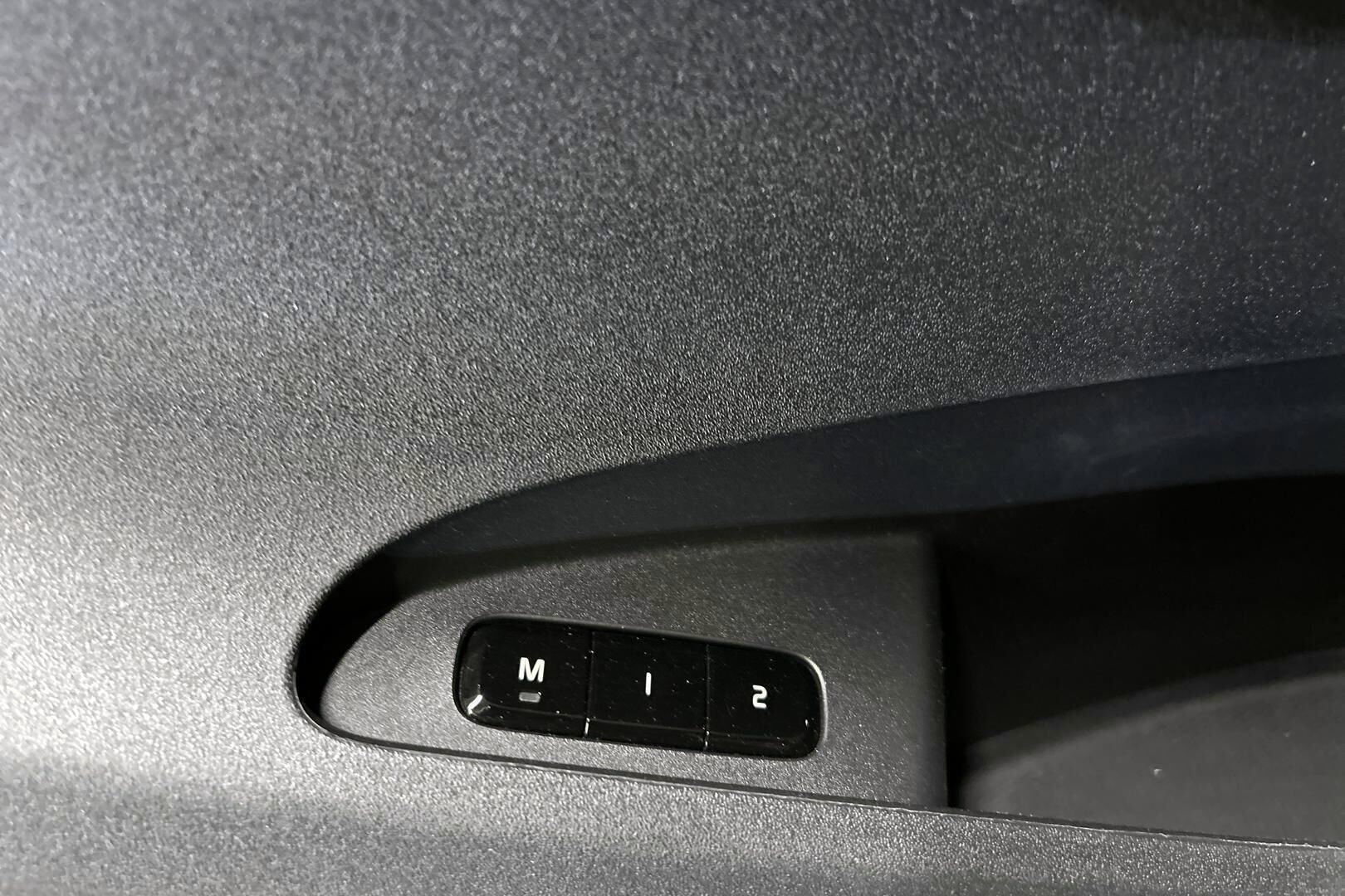 Polestar 2 iso kuva 27