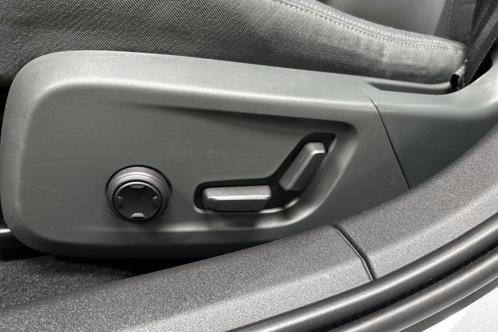 Polestar 2 iso kuva 28