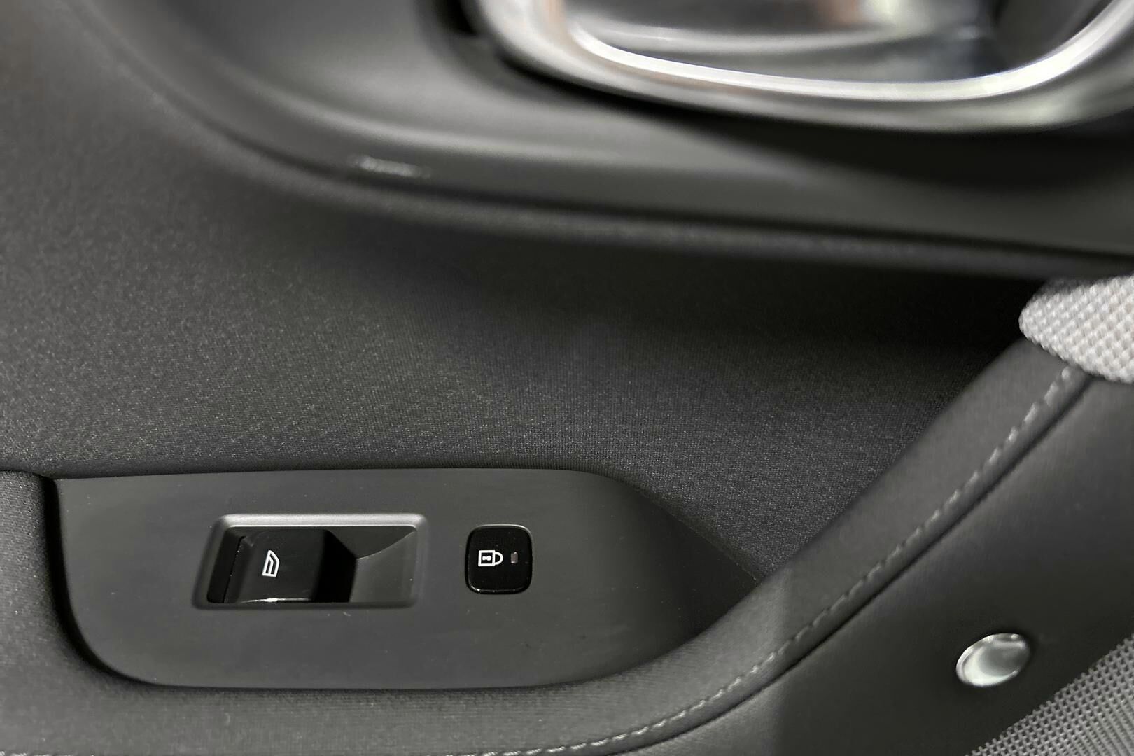 Polestar 2 iso kuva 29