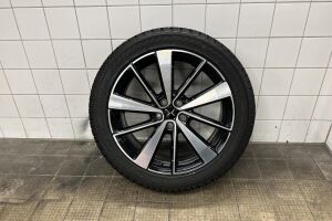 Polestar 2 esikatselu 35