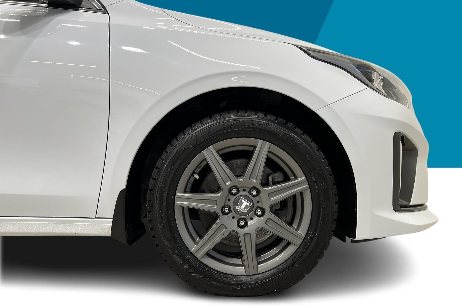 Kia Ceed iso kuva 12