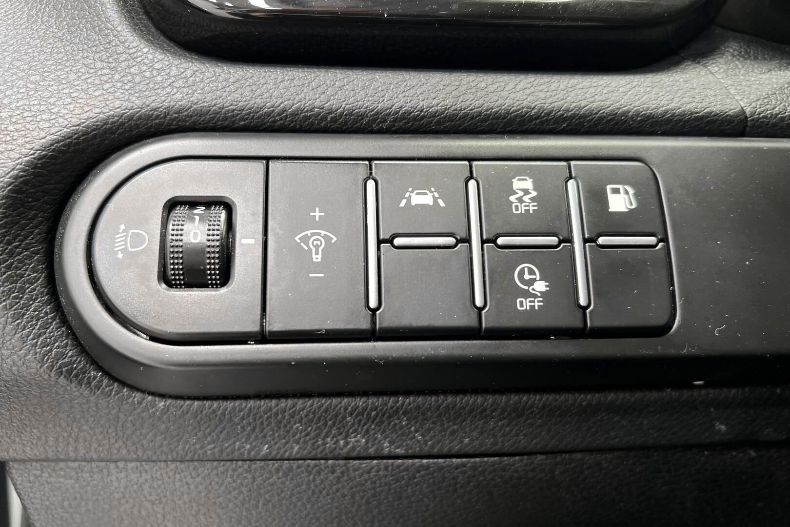 Kia Ceed iso kuva 22