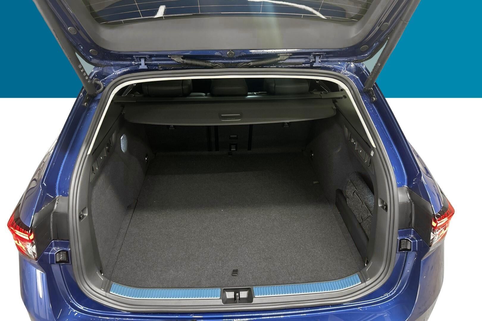 Skoda Superb iso kuva 11