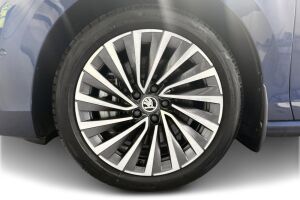 Skoda Superb esikatselu 12