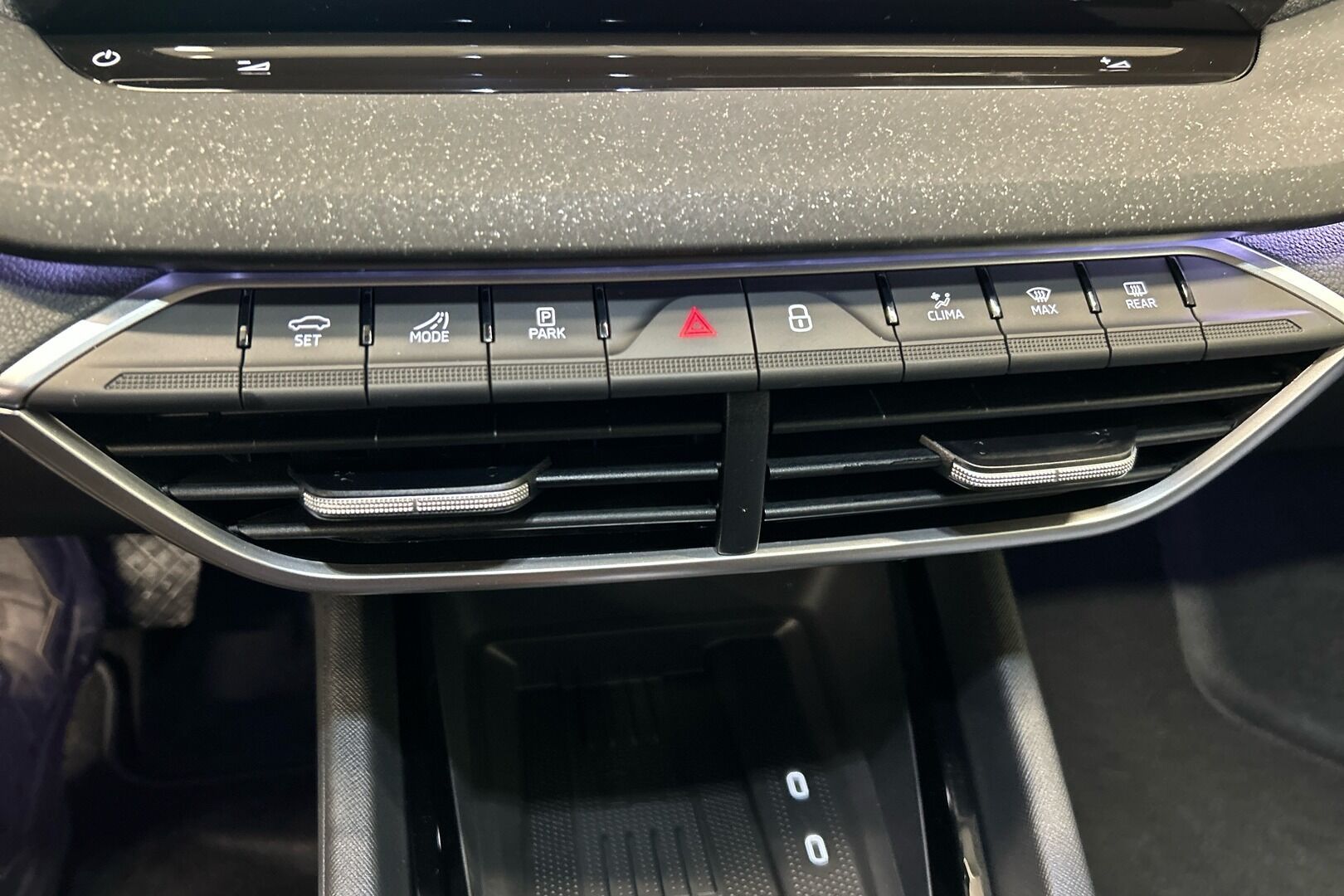 Skoda Octavia iso kuva 15