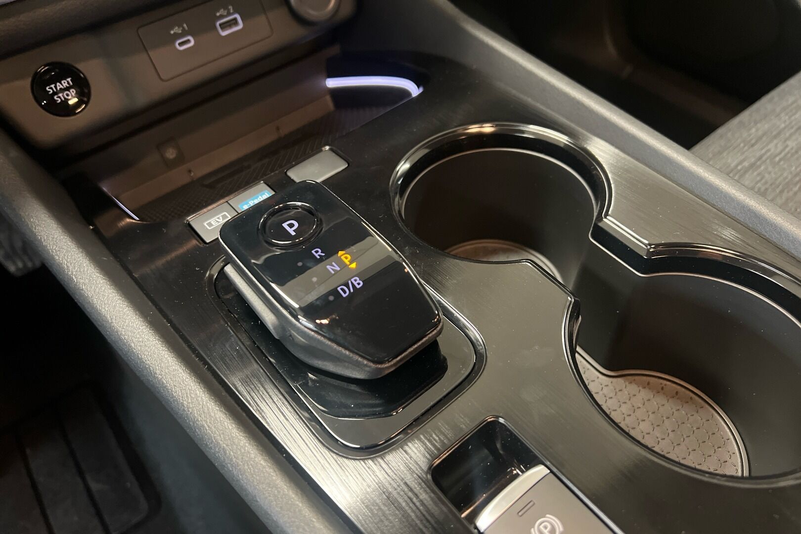 Nissan X-Trail iso kuva 14