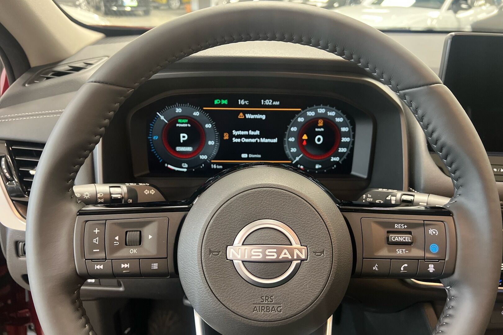 Nissan X-Trail iso kuva 17