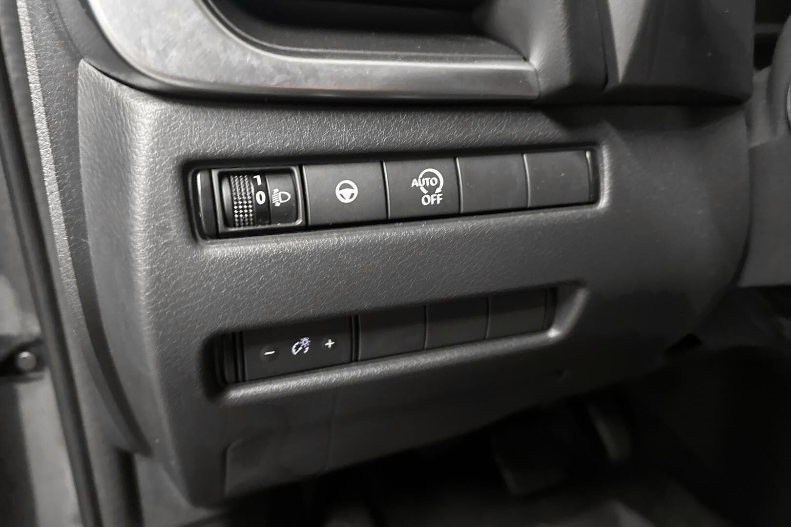 Nissan Qashqai iso kuva 18