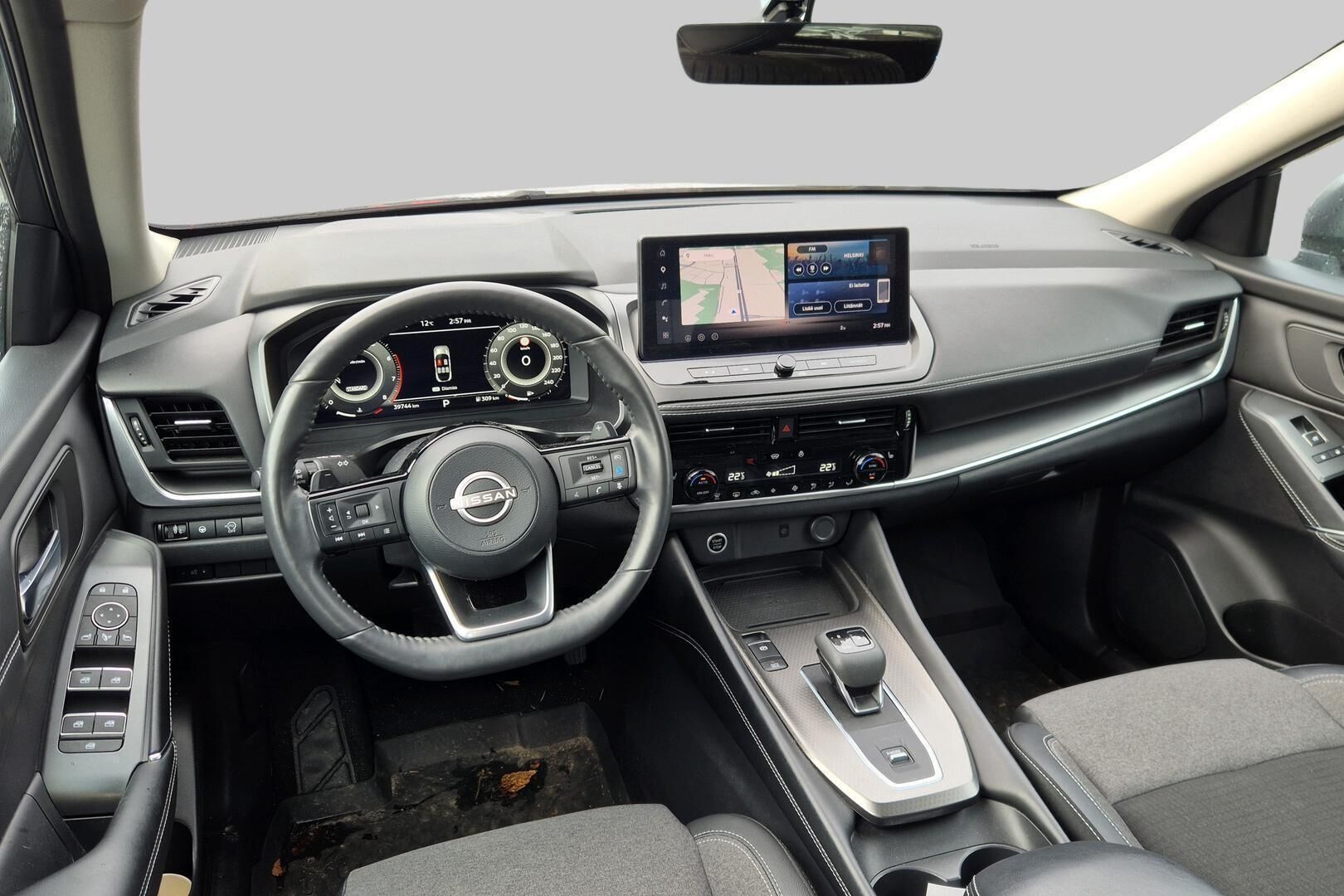Nissan Qashqai iso kuva 2