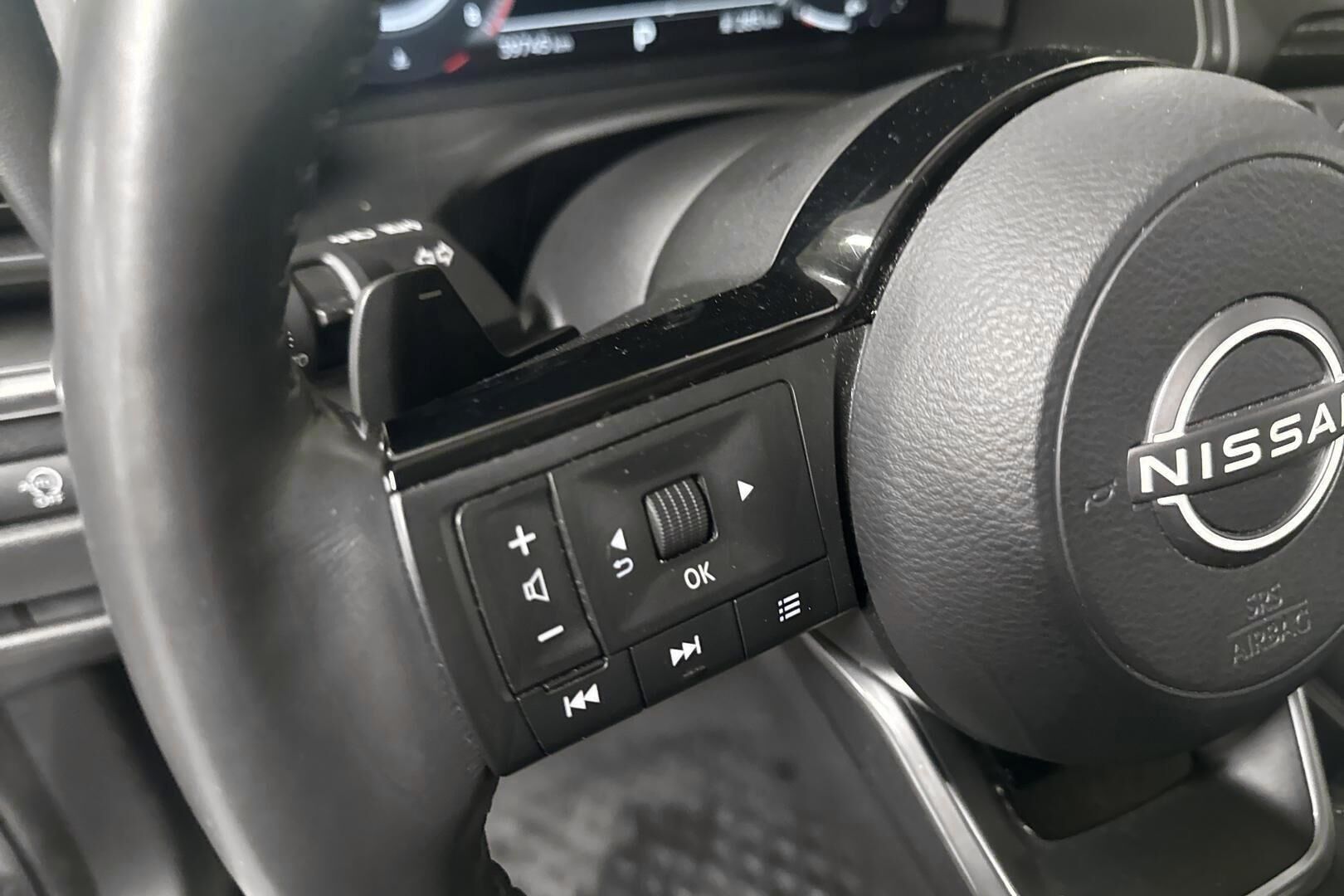 Nissan Qashqai iso kuva 28