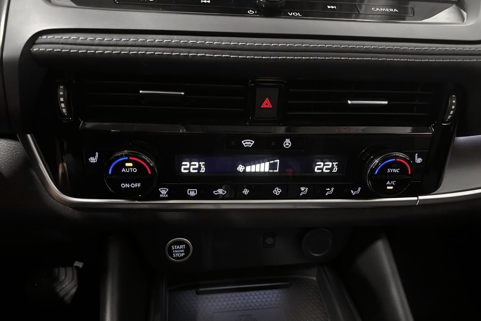 Nissan Qashqai iso kuva 22