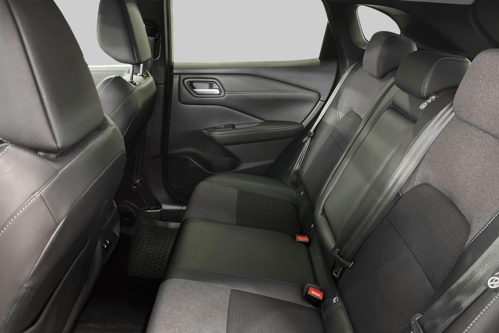 Nissan Qashqai iso kuva 9