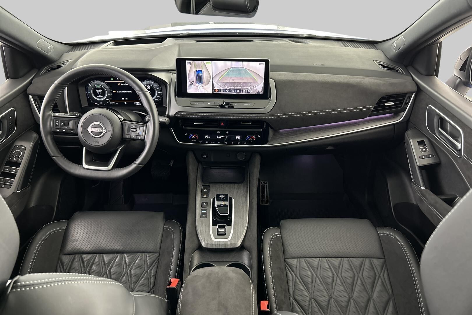 Nissan Qashqai iso kuva 10