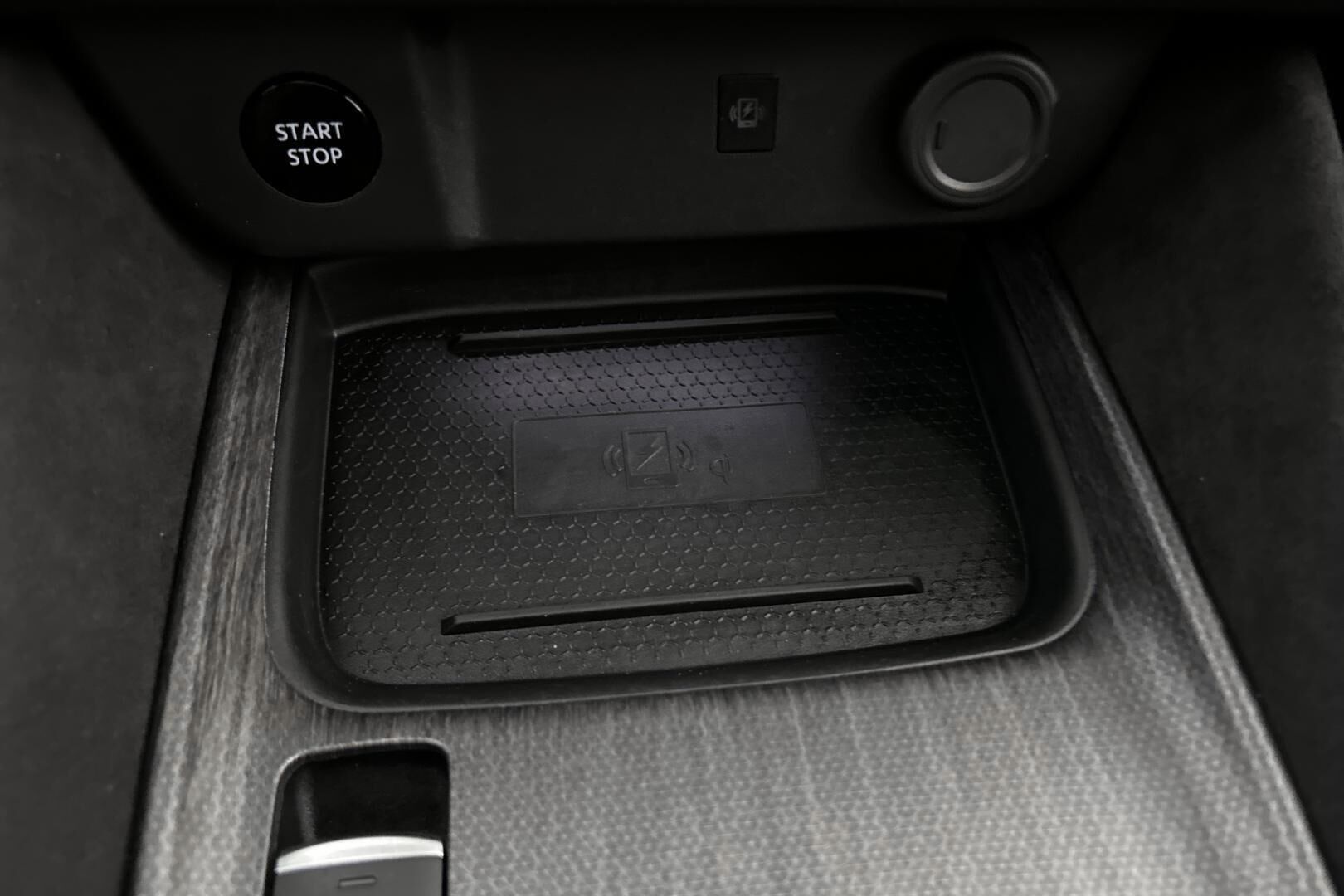 Nissan Qashqai iso kuva 16