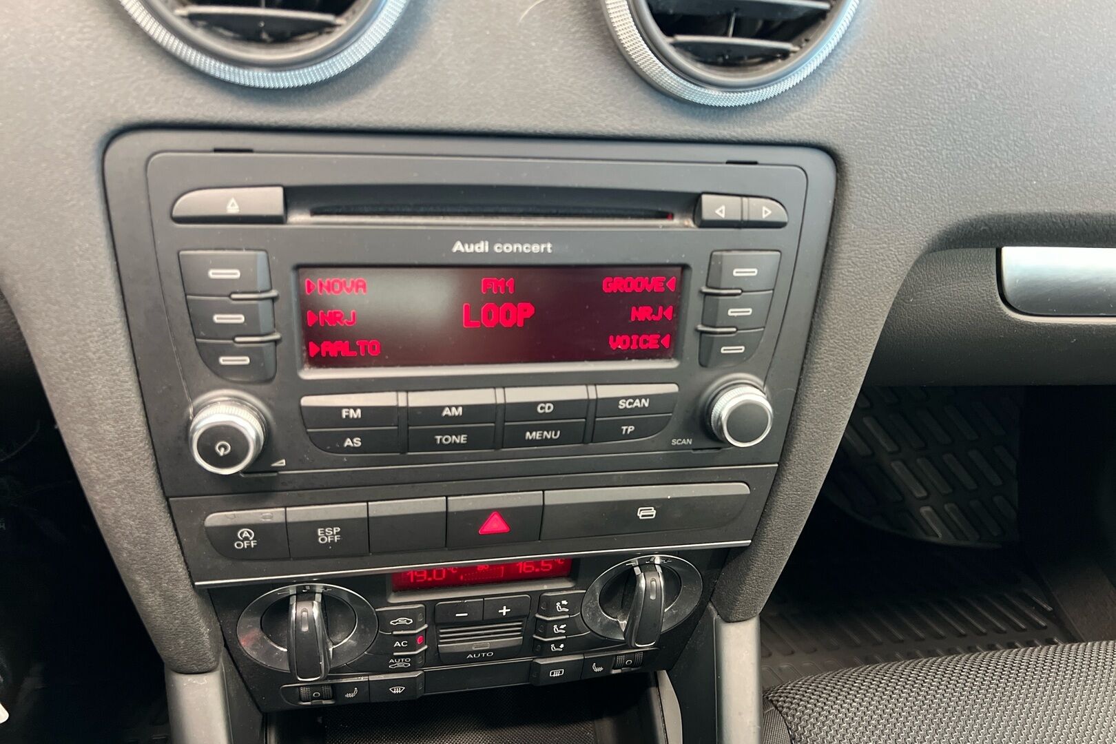 Audi A3 iso kuva 13
