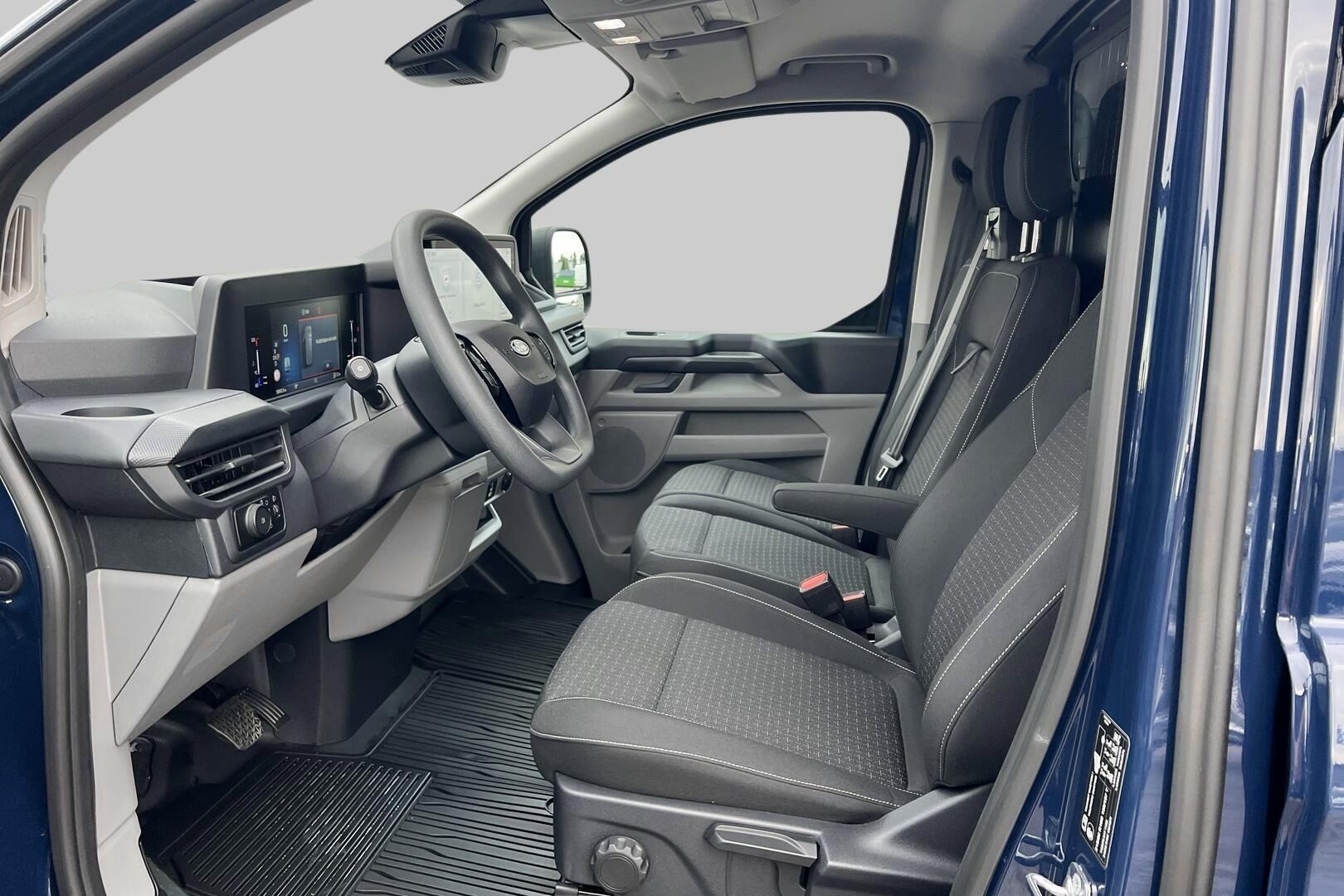 Ford Transit Custom iso kuva 8