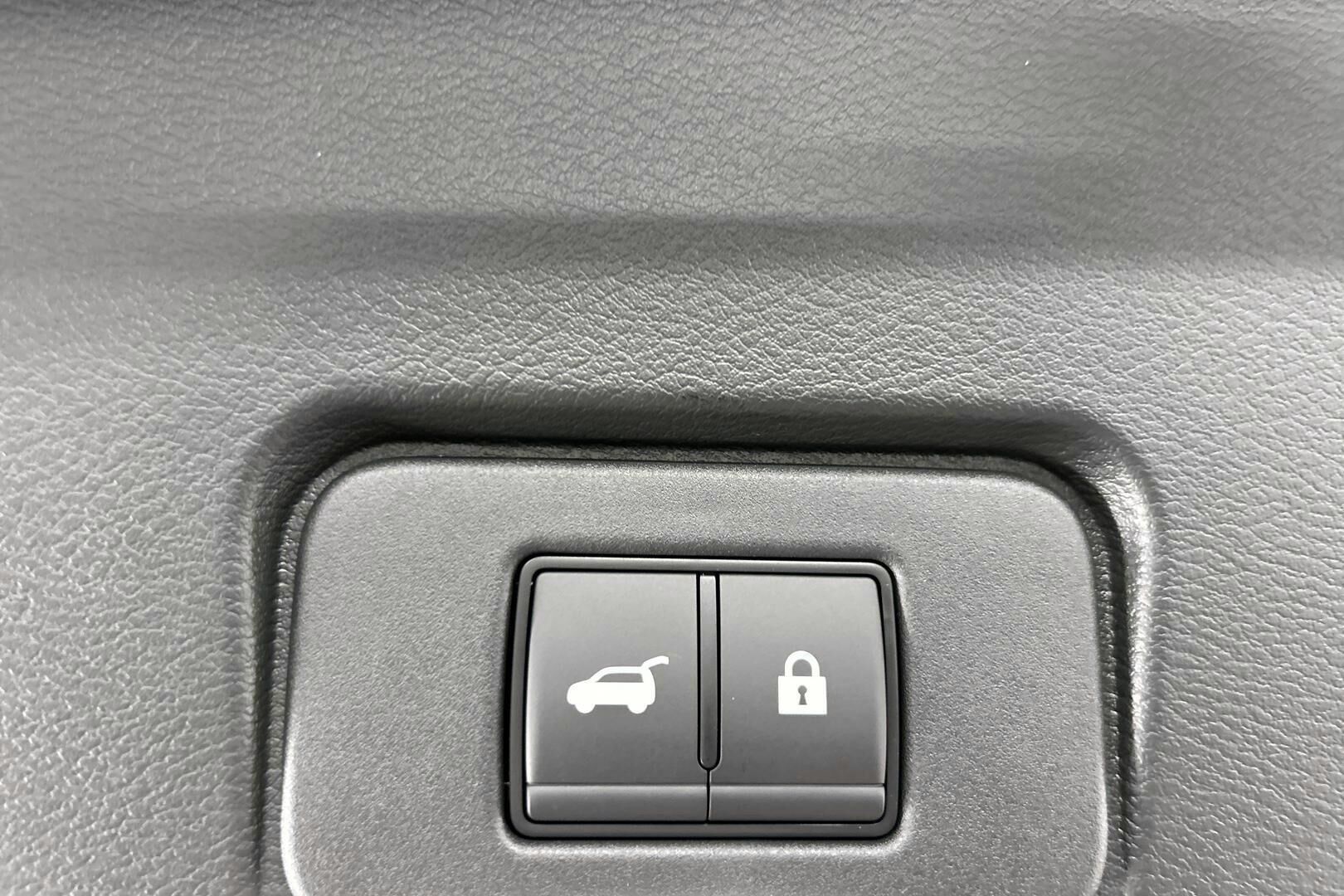 Nissan X-Trail iso kuva 23