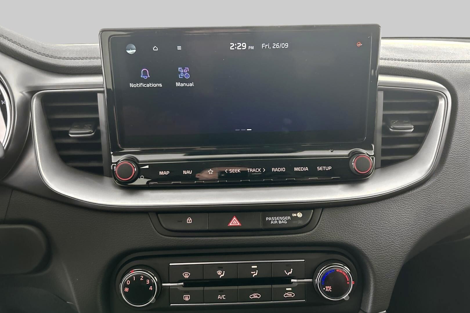 Kia Ceed iso kuva 16