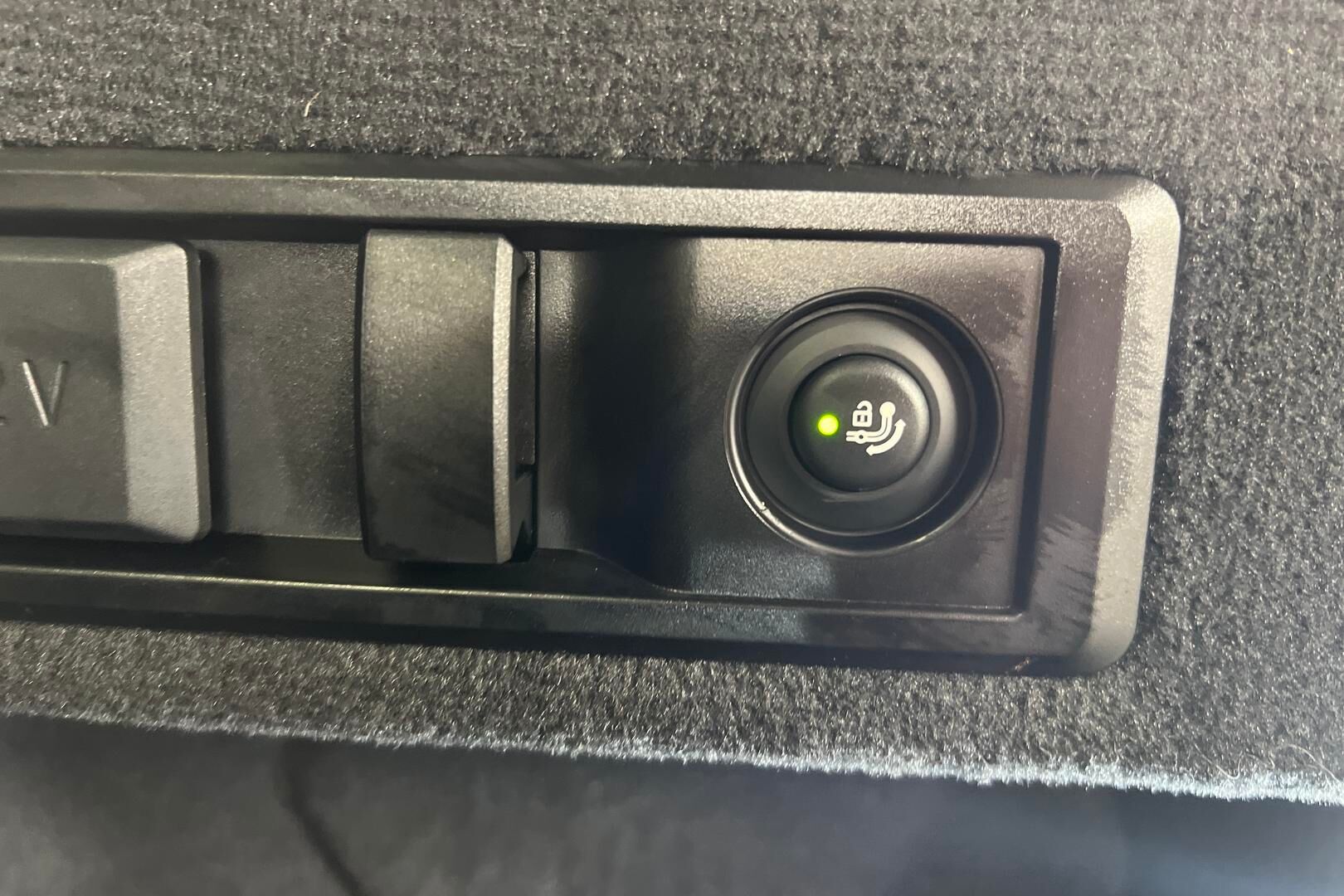BMW i4 iso kuva 25