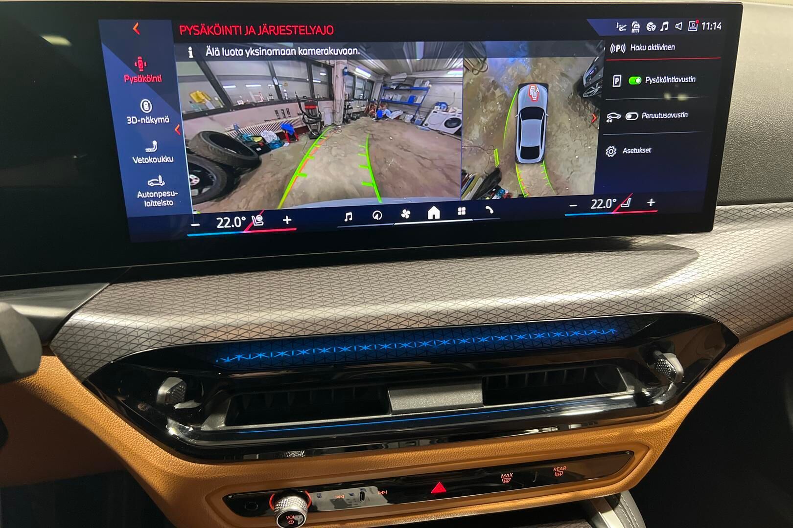 BMW i4 iso kuva 19
