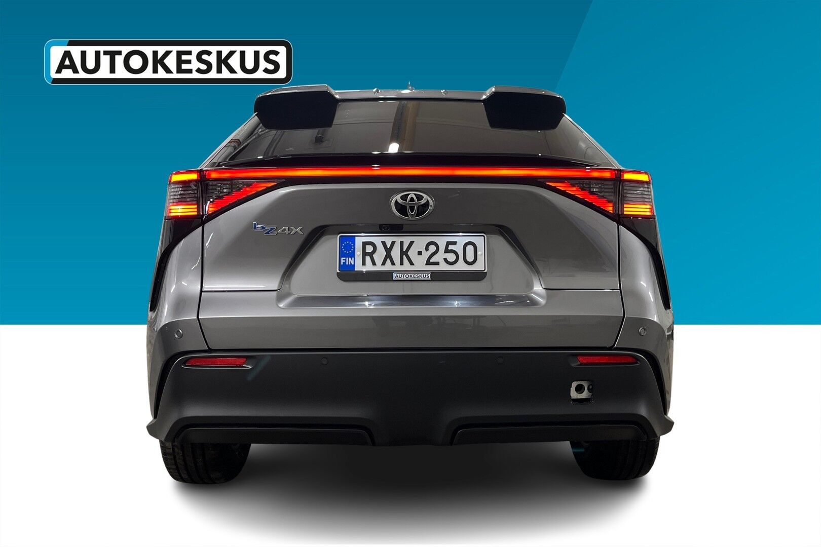 Toyota bZ4X iso kuva 2